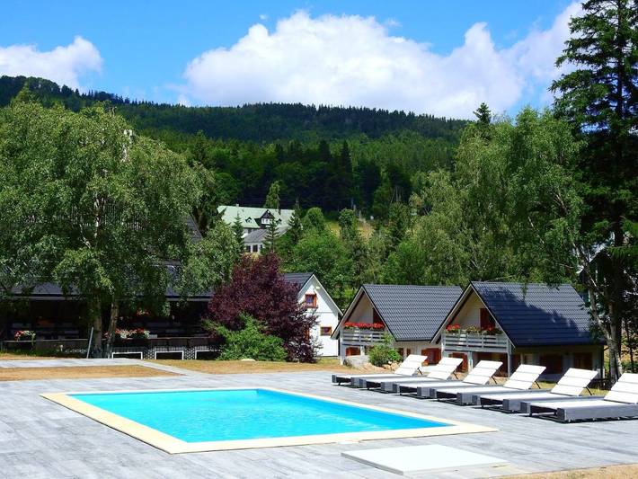 Ferienhaus für 27 Personen, mit Sauna und Pool sowie Whirlpool und Garten
