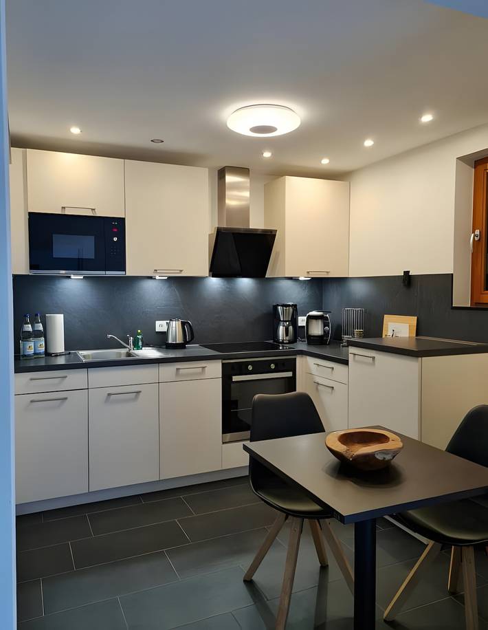 Appartement entier, Appartement "Relax" avec vue sur les montagnes, jardin privé et Wi-Fi in Bad Wildbad, Forêt Noire du Nord