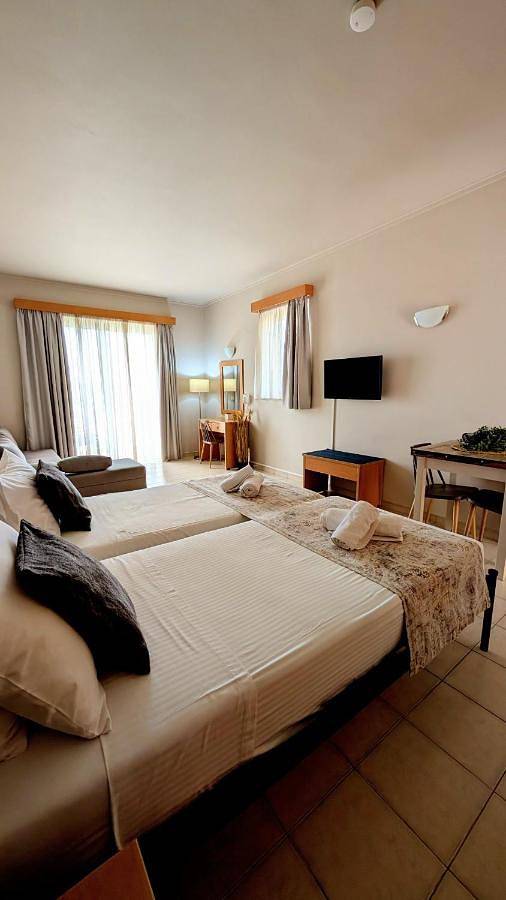 Ferienwohnung für 8 Personen, mit Garten und Ausblick in Faliraki - 2