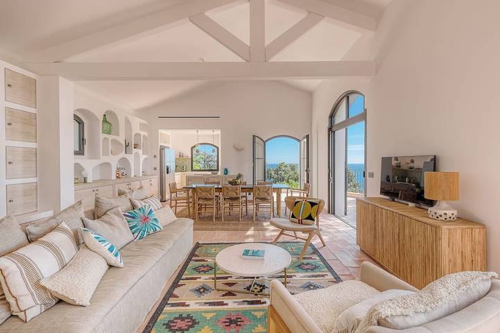 Location de vacances pour 10 personnes, avec jardin dans Plage du Débarquement (La Croix-Valmer) - 3