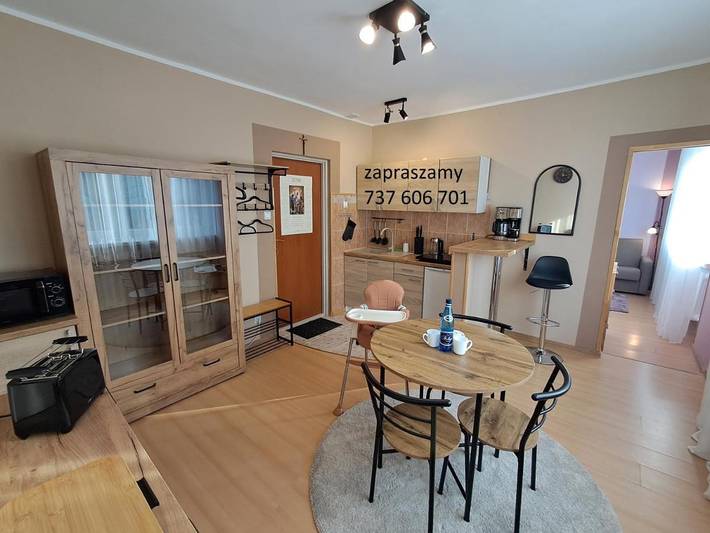 Apartament wakacyjny dla 4 osób, z basen i sauna oraz jacuzzi w Ryn