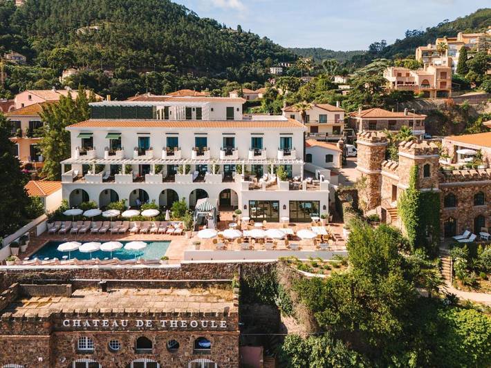 Hôtel pour 2 personnes, avec sauna et piscine ainsi que jacuzzi et jardin, adapté aux familles