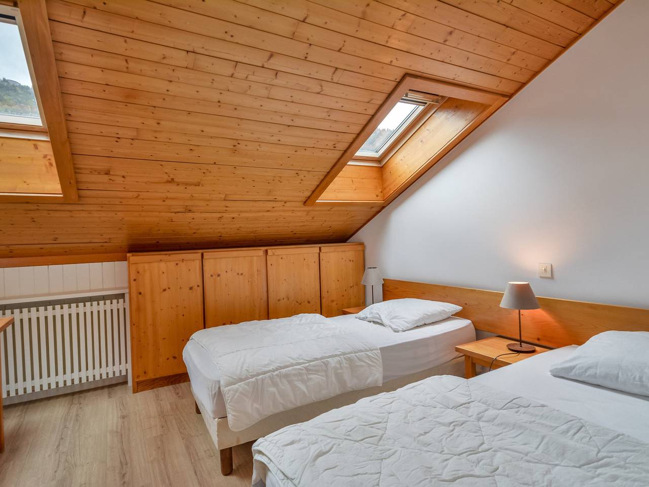 Entire apartment, Central Morzine Apt, Sleeps 4, Close to Lifts, Balcony, Parking Included in Morzine, Les Portes du Soleil