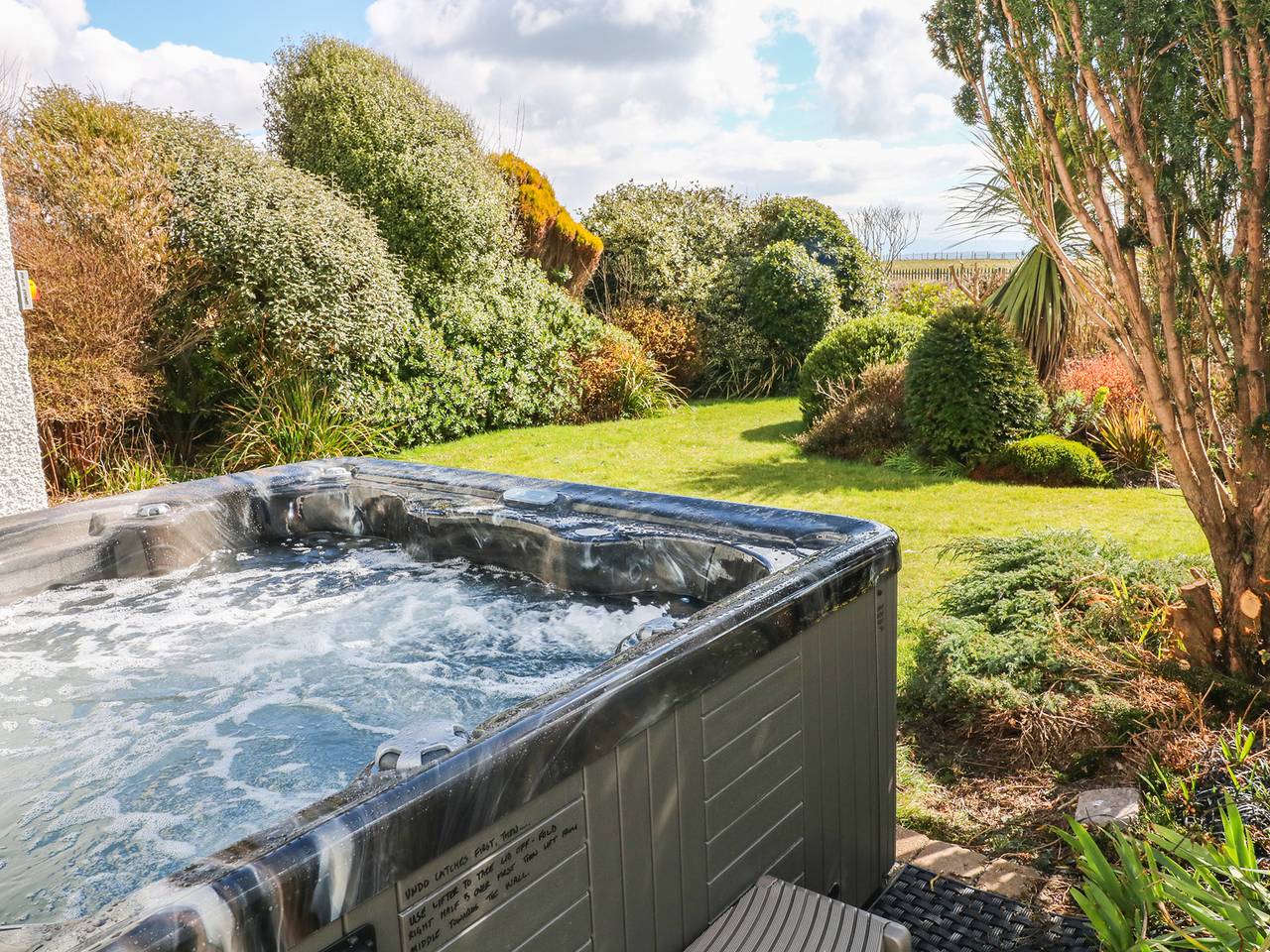 The Beach House Criccieth in Criccieth, Gwynedd