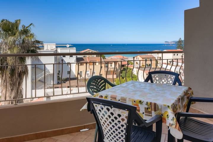 Holiday apartment for 4 people, with balcony - 1