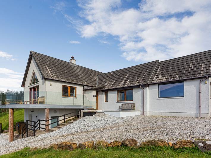 Cottage für 6 Personen, mit Balkon und Garten sowie Ausblick auf Skye