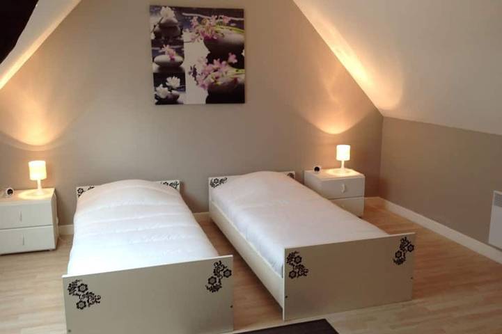 Location de vacances pour 6 personnes, avec jardin à Surville - 2