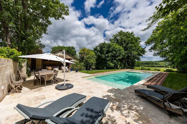 Außergewöhnlicher Aufenthalt im Château Le Noble mit privatem Pool – Im Herzen eines historischen Weinguts in Saint-Germain-du-Puch, Libourne und Umgebung