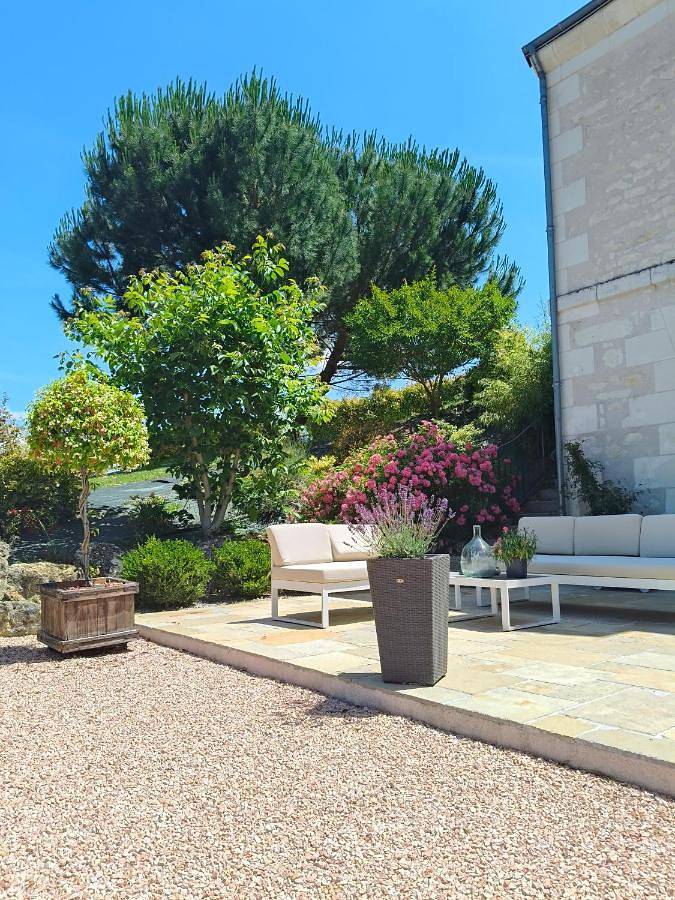 Gîte pour 3 personnes, avec terrasse ainsi que jacuzzi et jardin à Châteauvieux - 3