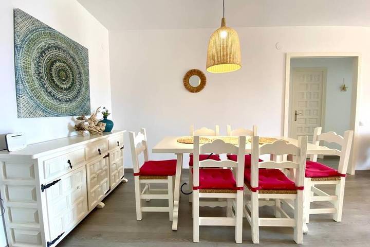 Ferienwohnung für 6 Personen, mit Pool und Ausblick sowie Garten, mit Haustier in Montroig Bahia - 4