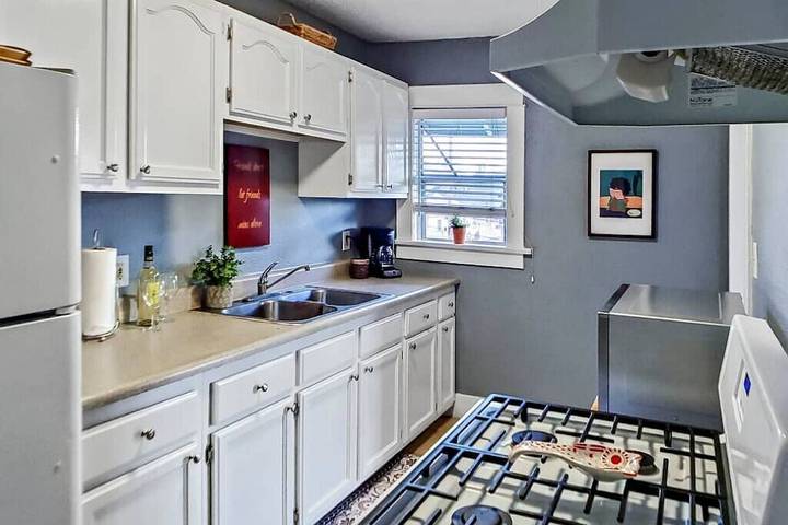 Holiday rental for 2 people, with balcony and garden as well as hot tub in Long Beach (CA)