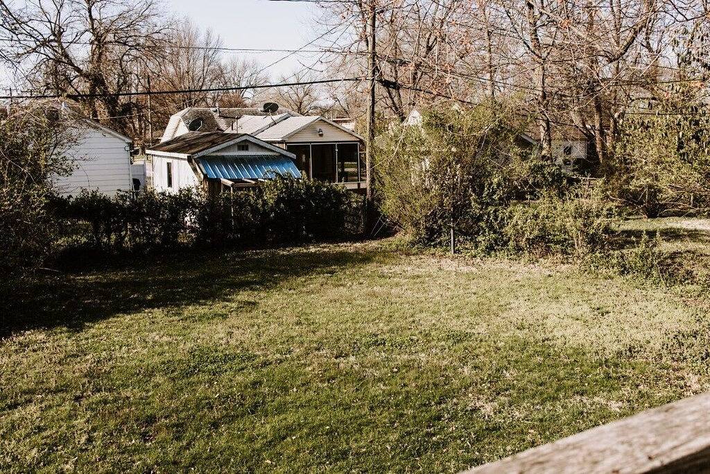 Prime Location Cottage- King Suite in Springfield (MO), Greene County (MO)