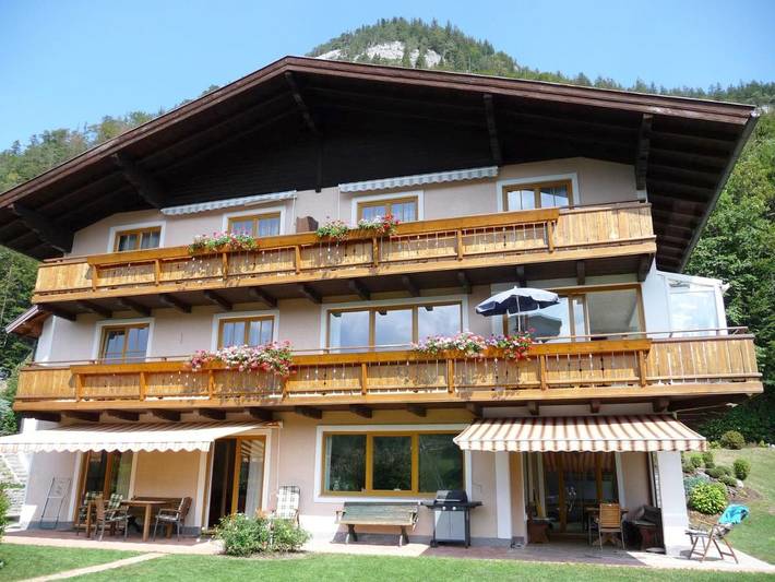 Ferienwohnung für 2 Personen, mit Balkon und Terrasse sowie Garten in Fuschl am See