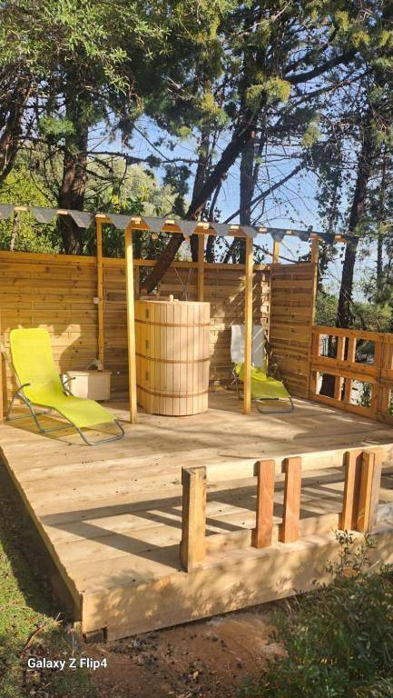 Location de vacances pour 2 personnes, avec sauna et terrasse ainsi que jardin et vue à Ucciani - 2