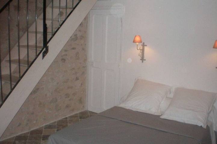 Location de vacances pour 5 personnes, avec balcon à Combas - 2