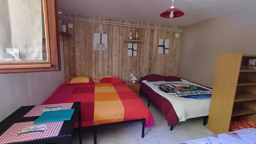 Chambre d’hôte pour 6 personnes, avec vue et jardin à Carmaux