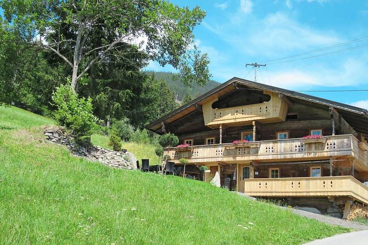 Ferienhaus für 10 Personen, mit Balkon und Sauna in Stummerberg