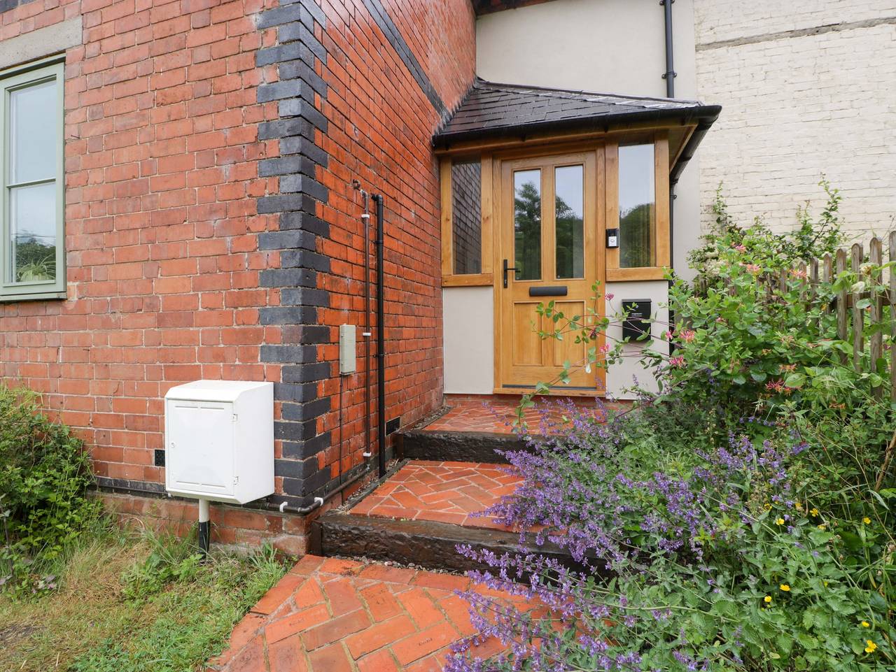 2 Loxter Villas in Herefordshire