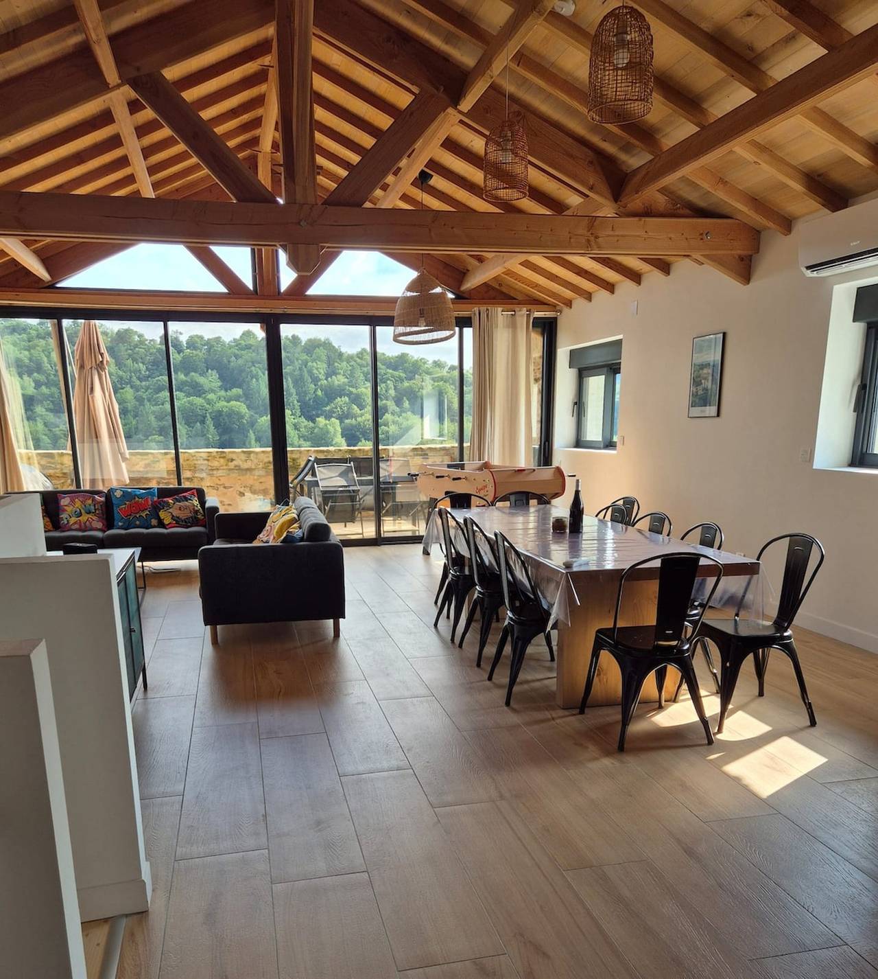 Aubié superbe propriété pour 20 avec piscine in Latouille-Lentillac, Lot