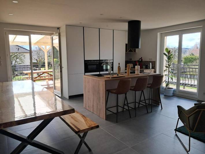 Maison de vacances pour 12 personnes, avec Balcon et Jacuzzi ainsi que Terrasse et Jardin