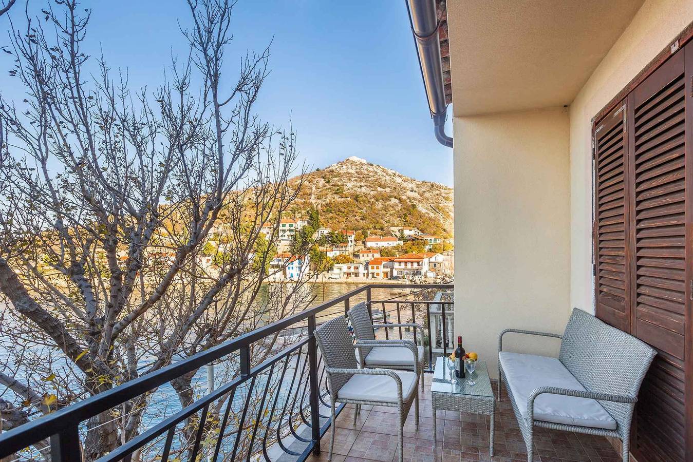 Ganze Ferienwohnung, Ferienwohnung mit Meerblick  in Jablanac, Naturpark Velebit