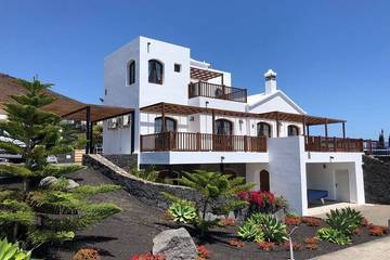 Bungalow für 10 Personen, mit Balkon und Whirlpool in Playa Blanca