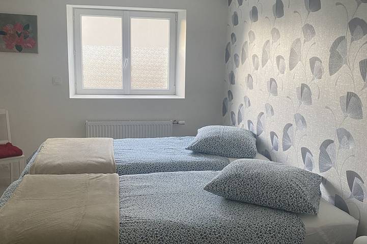 Location de vacances pour 8 personnes, avec terrasse et jacuzzi dans Plage De La Cale Lanveoc - 3