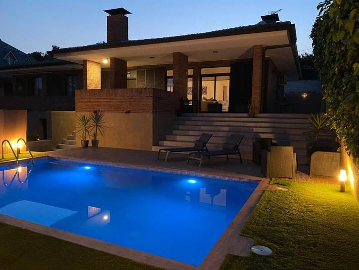 Chalet para 6 personas, con Terraza además de Piscina y Vistas en Bajo Llobregat