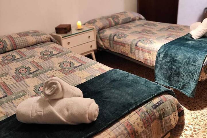 Gîte pour 12 personnes, avec piscine, animaux acceptés à Alcaudete - 2