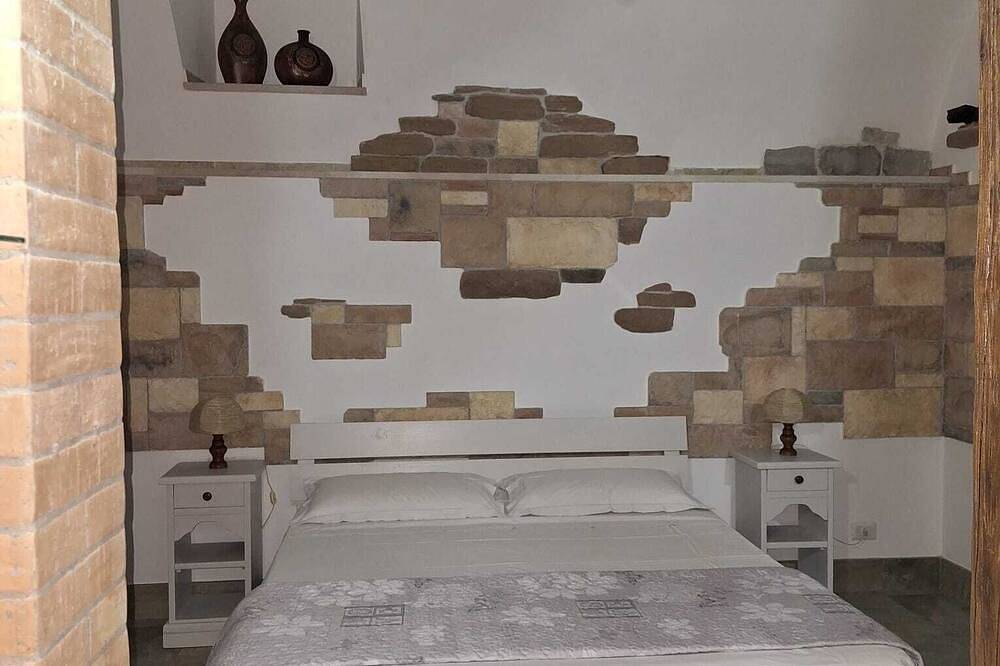 Entire apartment, The Cellar of Sunrise & Sunset in Pimonte, Monti Lattari