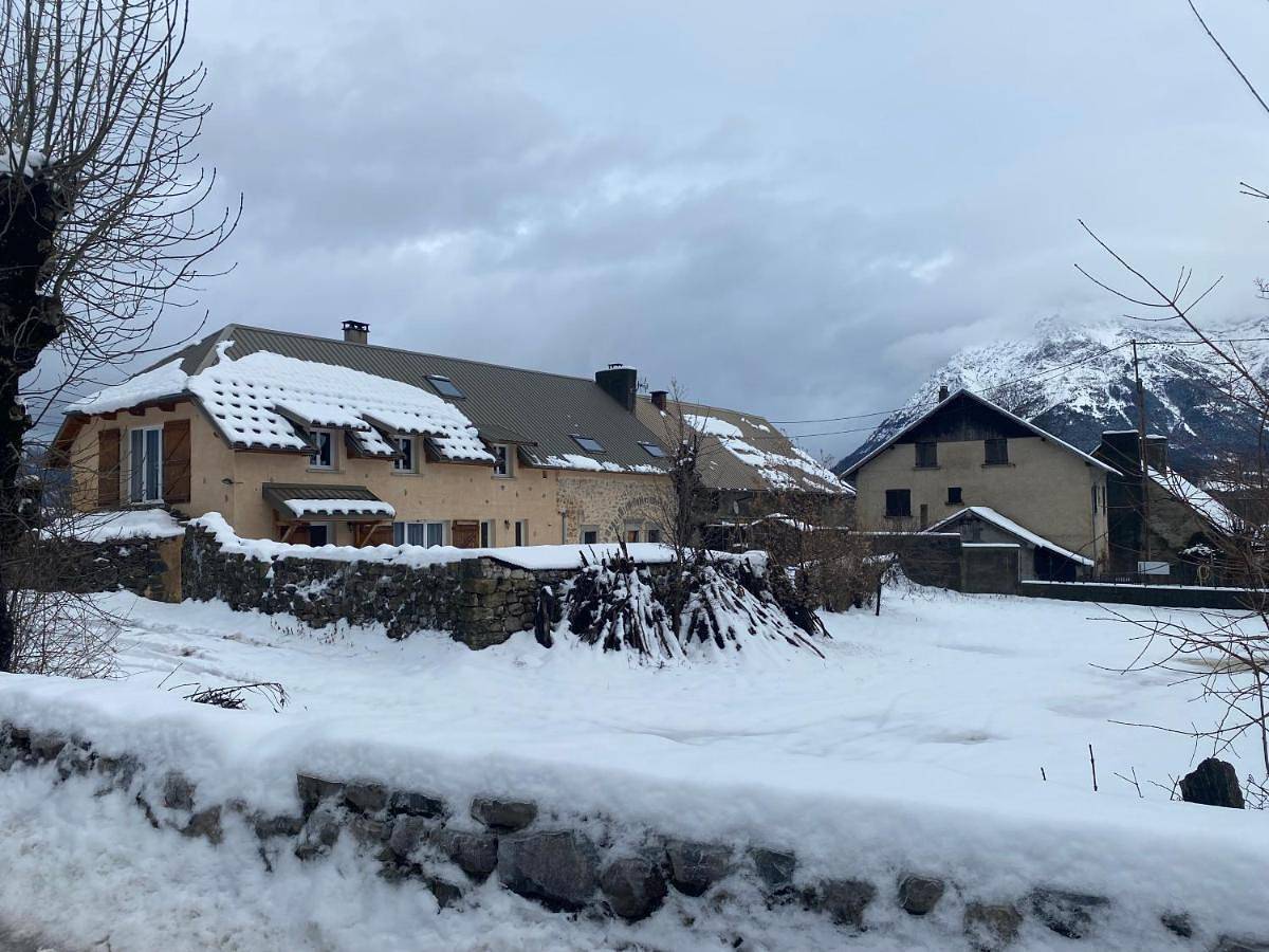 Très Grand Gîte équipé à la montagne in Le Glaizil, Parc national des Écrins