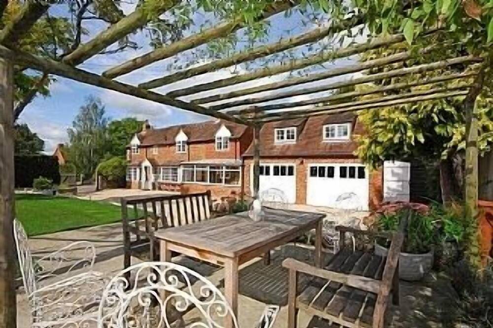 Ivy Cottage - Charming 18th Century Detached Cottage in Cotswold's area, Uk in Bredon's Norton, Worcestershire
