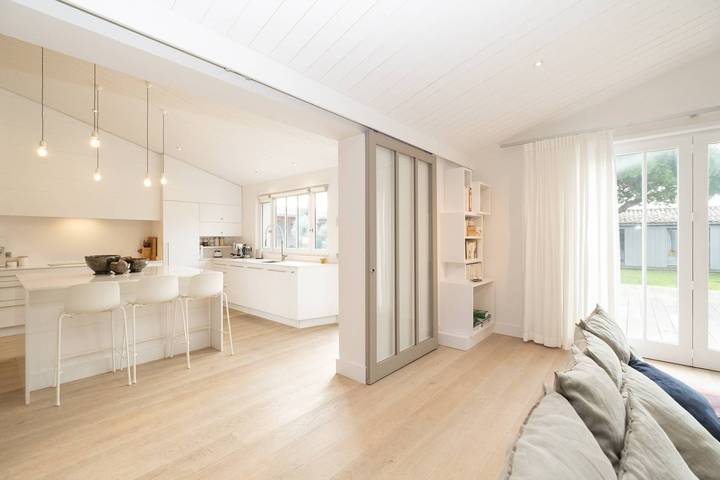 Gîte pour 12 personnes, avec piscine à Loix - 3