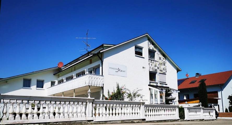 Hotel für 2 Personen, mit Balkon und Terrasse sowie Garten