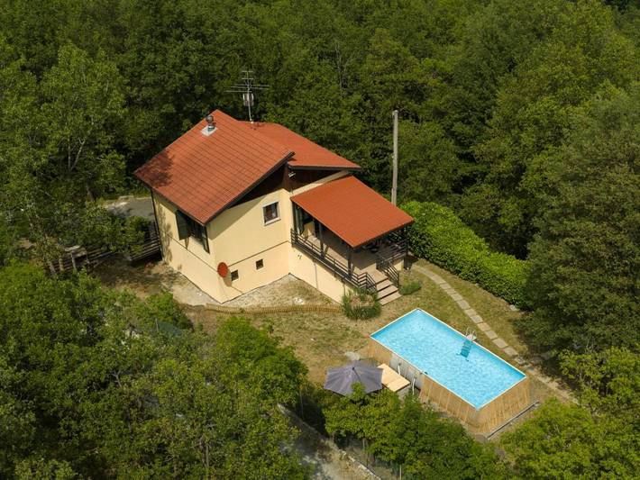 Villa per 6 persone, con Balcone e Terrazza nonché Giardino e Piscina a Ovada