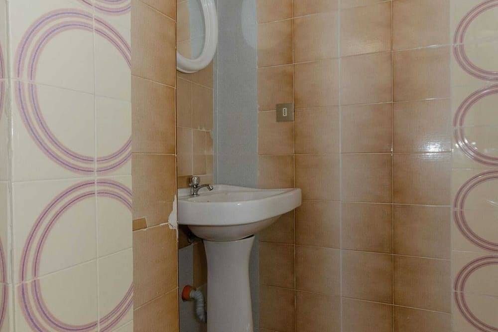 Entire apartment, Miramare House - Trilo 4 B in Mattinata, Gargano