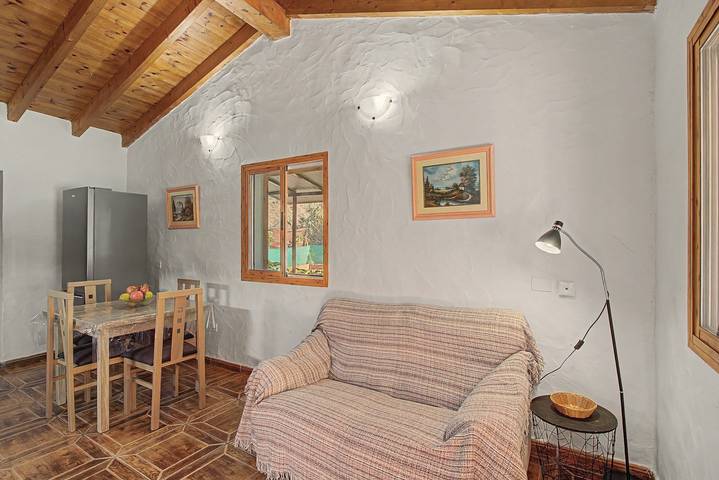 « Cañaon » avec vue sur la montagne, piscine privée et Wi-Fi in El Molino de Viento, Mogán