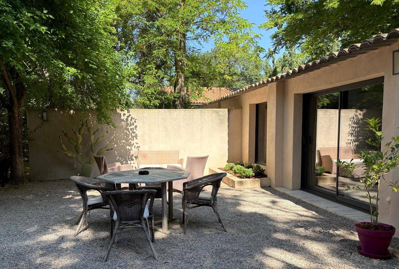 Domaine Shambala - gîte en Provence avec une Grande Piscine in Velaux, Côte méditerranéenne (France)