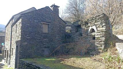 Hôtel pour 2 personnes, avec jardin ainsi que terrasse et vue, animaux acceptés dans Lozère