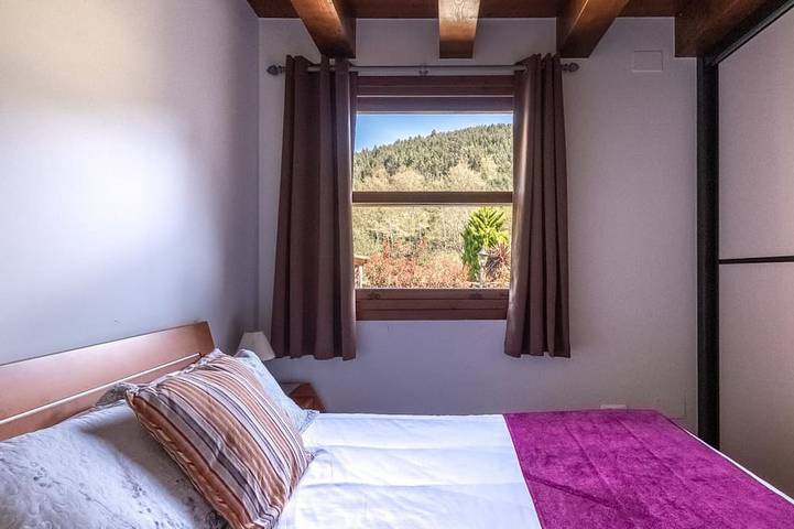 Ganze Wohnung, Ruhiges Haus in Otañes, nahe Strände, Wandern, WIFI, kostenloses Parken in Castro-Urdiales, Kantabrische Küste