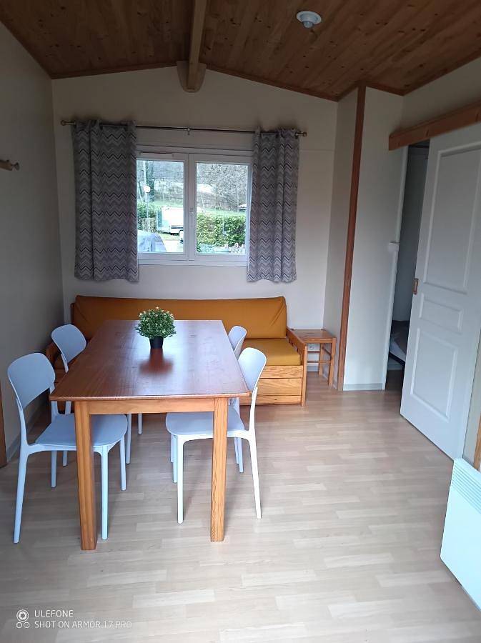 Location de vacances pour 4 personnes, avec vue ainsi que terrasse et vue sur le lac à Puivert - 4