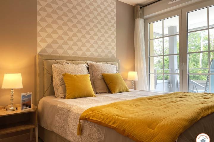 Gîte pour 4 personnes, avec terrasse, adapté aux familles dans Plage De Tourgeville - 4