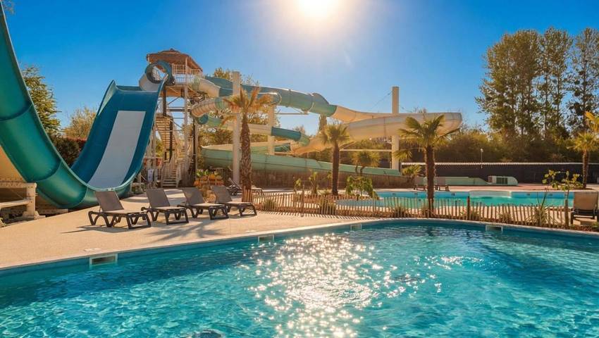 Location de vacances pour 6 personnes, avec jardin ainsi que piscine et jacuzzi à Hudimesnil - 4