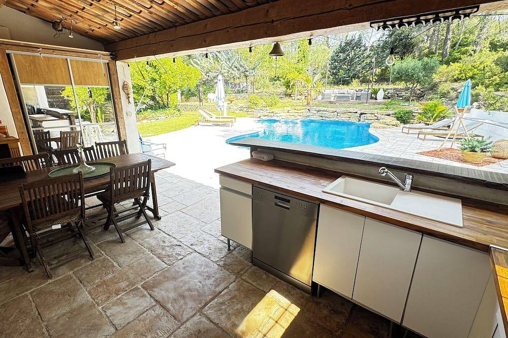 On the water's edge of Provence, between vines and olive trees in Circuit Paul-Ricard, Le Castellet