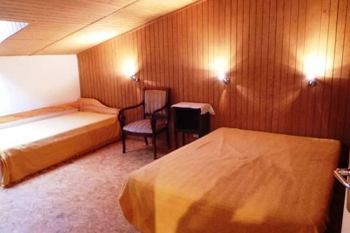 Location de vacances pour 6 personnes, avec jardin à La Grande-Verrière - 2