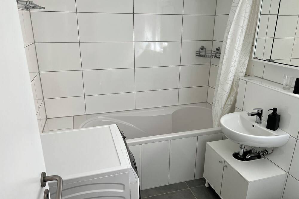 Entire apartment, Ruhiges Apartment im Krefeld Zentrum Hubi2 in Krefeld, Lower Rhine