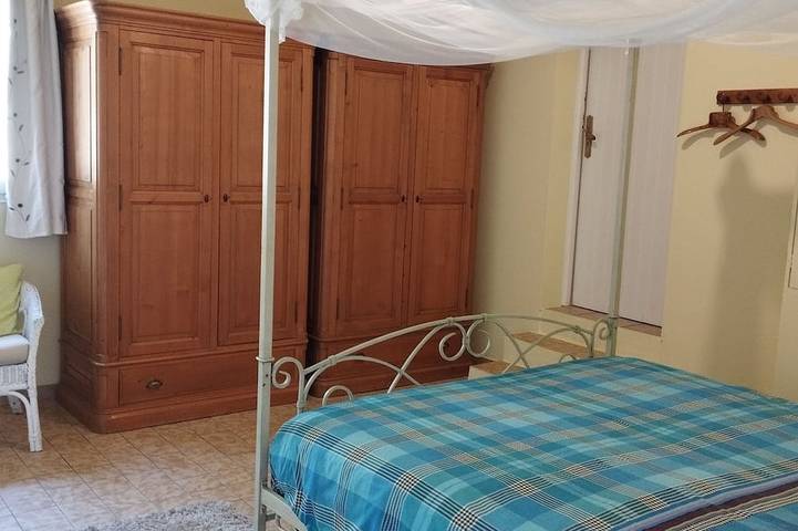 Location de vacances pour 6 personnes, avec balcon et jardin, animaux acceptés à Saint-Antonin-du-Var - 3