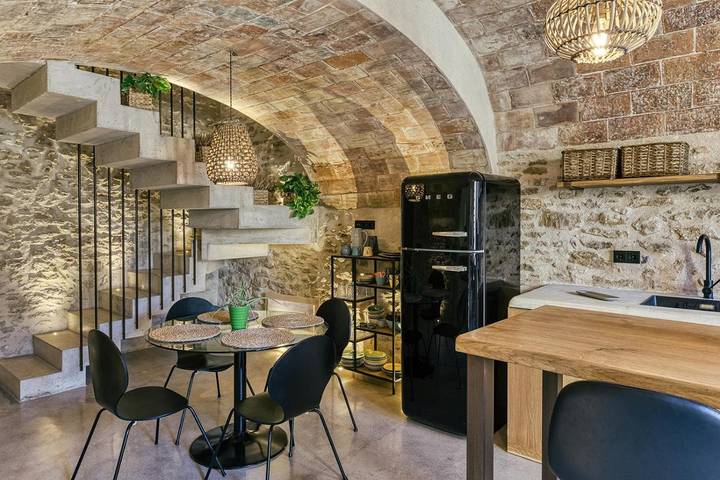 Casa rural para 5 personas, con Balcón y Terraza además de Piscina y Vistas en Palau-sator