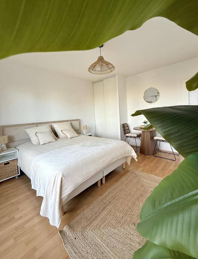 Appartement de vacances pour 2 personnes, avec terrasse ainsi que vue et vue sur le lac, animaux acceptés