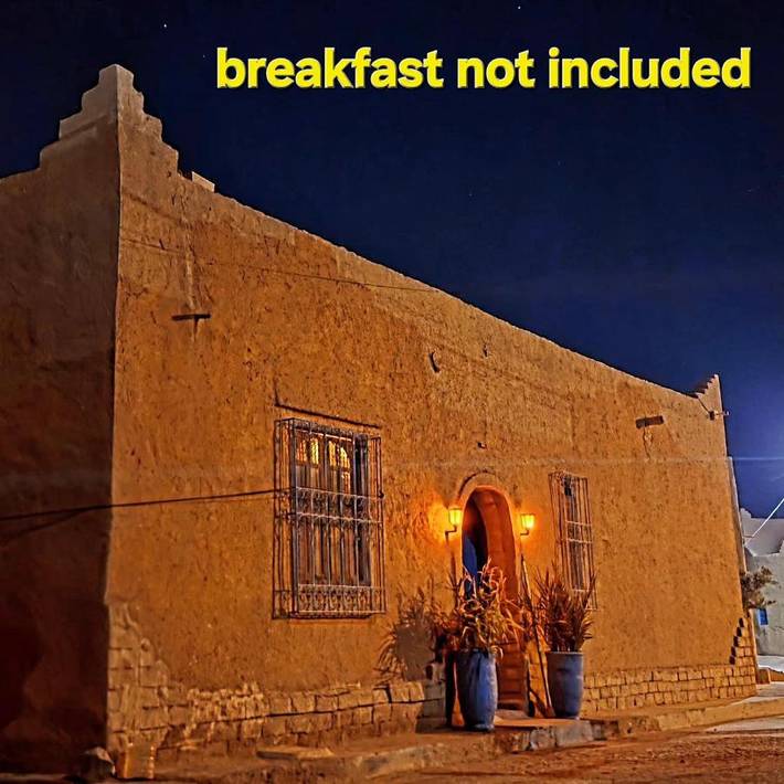 Gîte pour 5 personnes, avec vue et terrasse, adapté aux familles dans Merzouga - 2